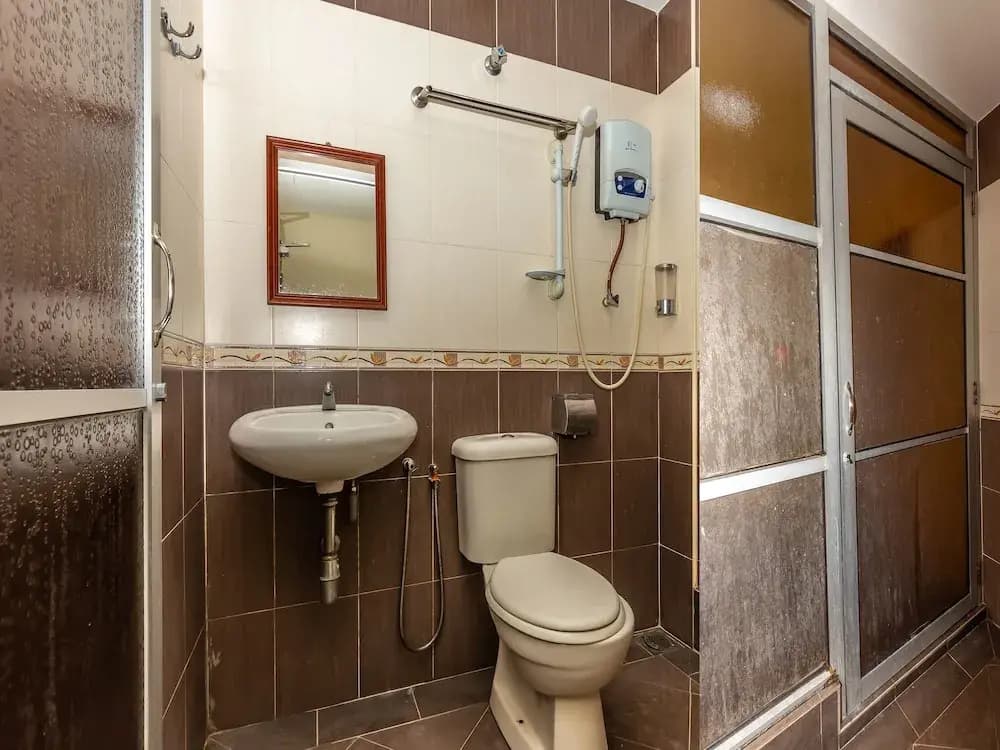 OYO 970 Hotel 906 Taman Mutiara - photo 10