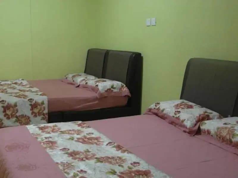 Desa Abadi Homestay - Muslim Only - photo 1