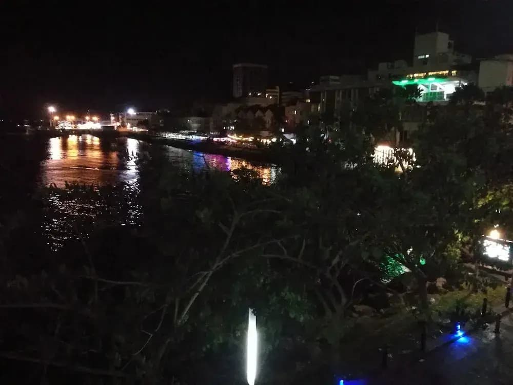 Oceanus Backpackers Hostel - photo 2