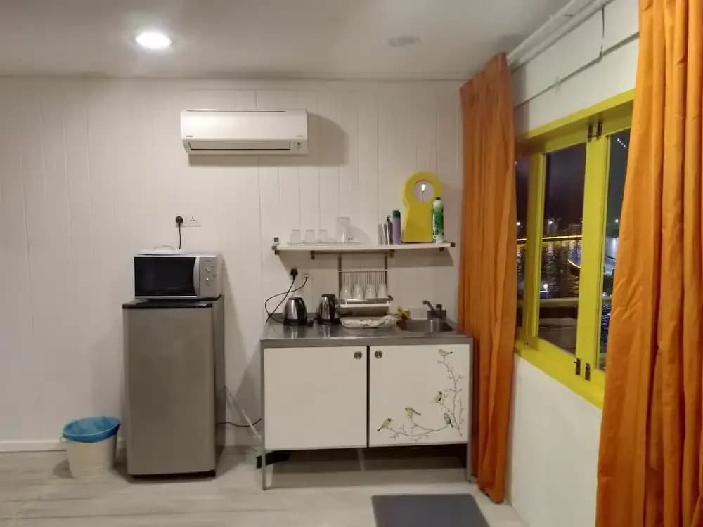 La Vie En Rose Melaka - Hostel - photo 18