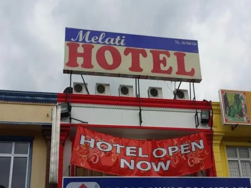Clover Hotel - photo 1