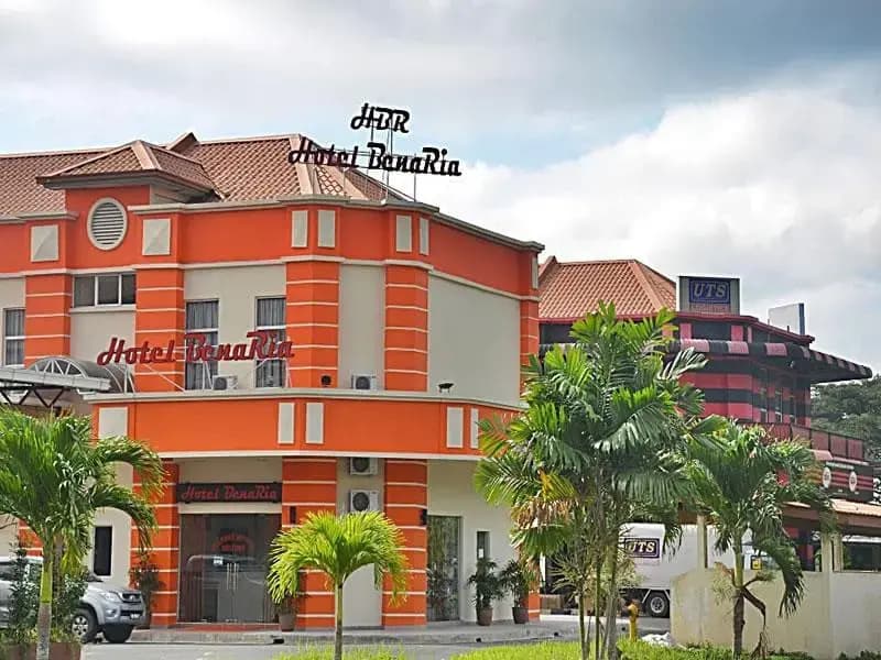 BenaRia Hotel - photo 1