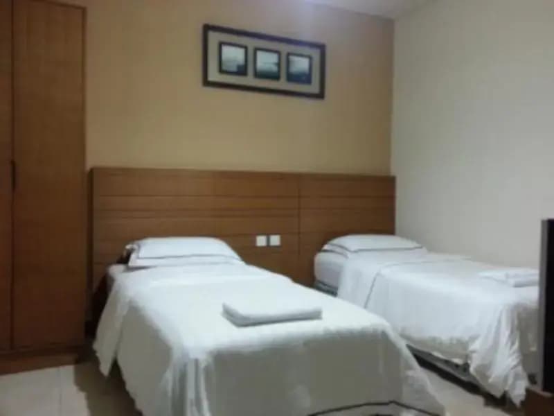 Bed N Bed Budget Inn - photo 6