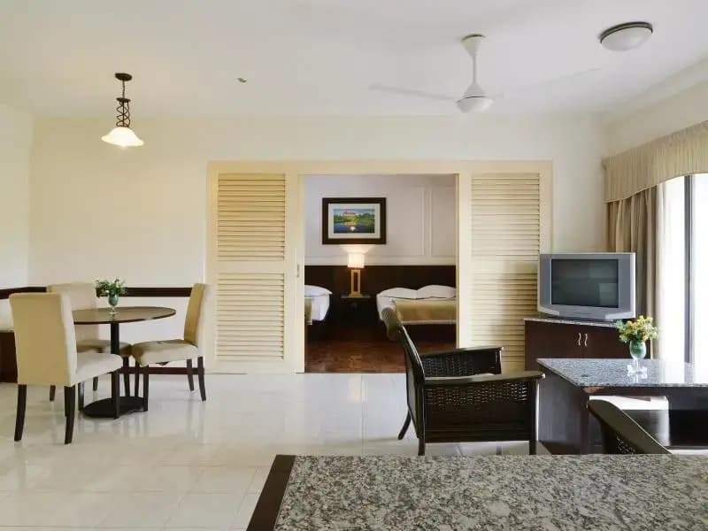 Fairis Home Villa D Savoy - photo 2