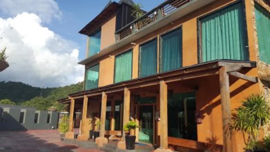 Casa Loma Resort - photo 1