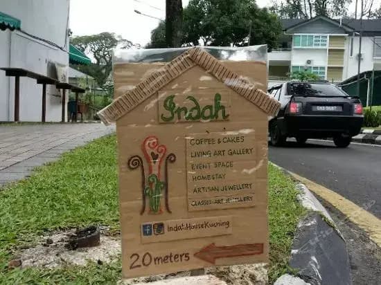 Indah Houz - photo 2