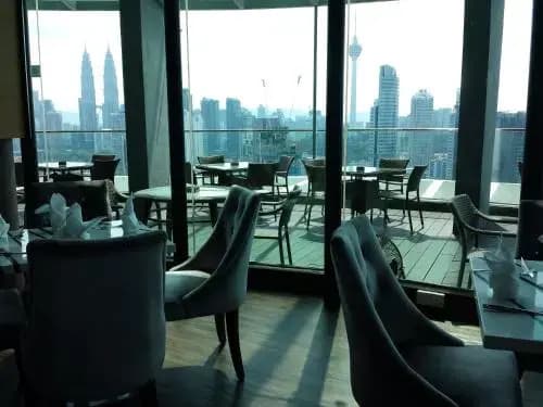Cozy & Modern Guesthouse @ Regalia Residence - photo 18