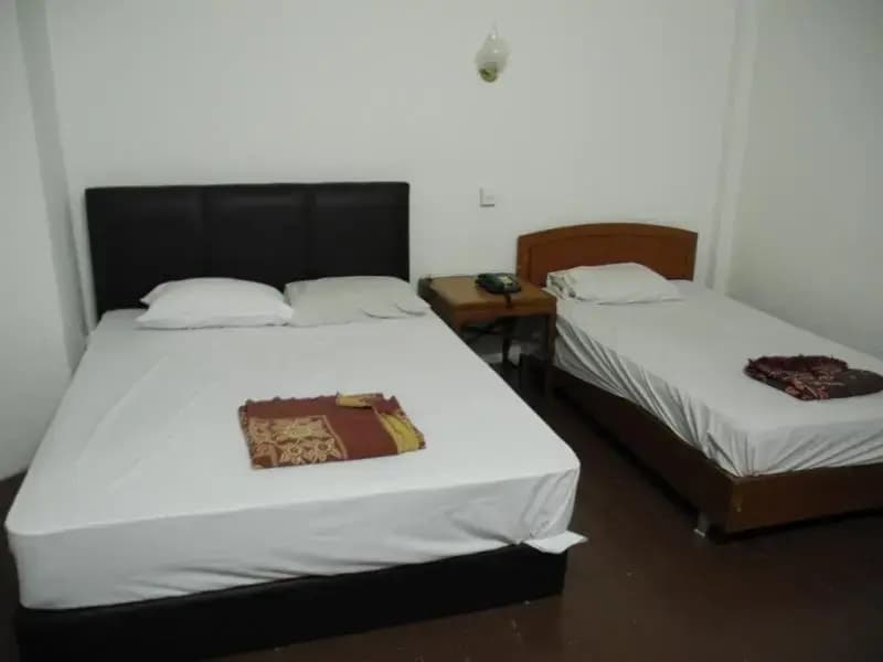 New Savoy Hotel - photo 3