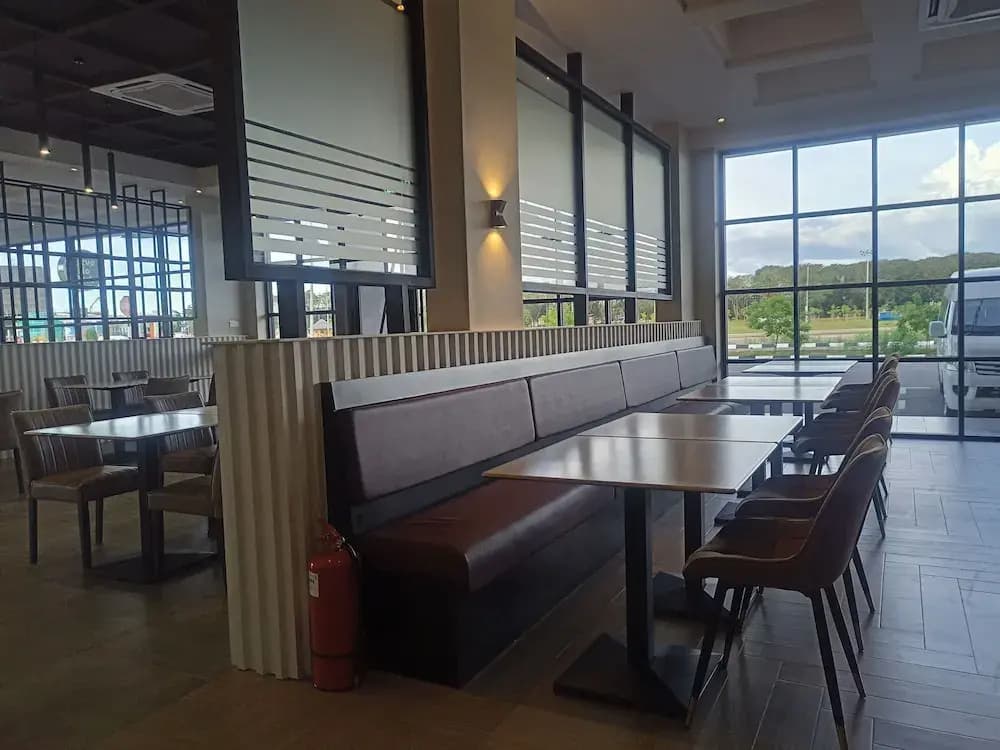 Amigo Hotel Bintulu - photo 23