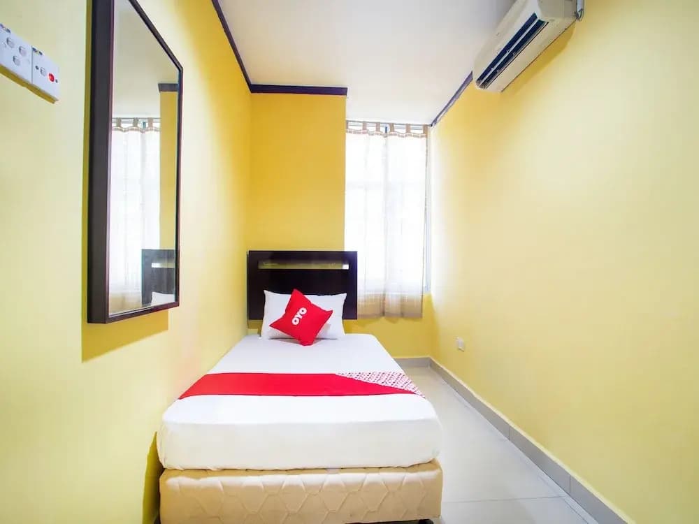 Hotel Bbk by OYO Rooms - photo 5