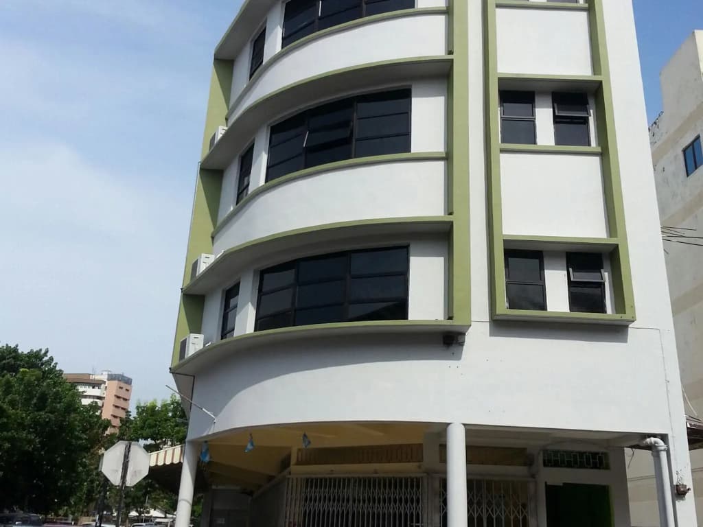Merlin Hotel - photo 1