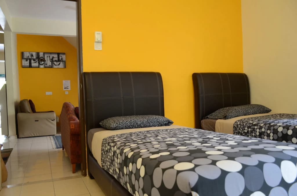 Fathers Guesthouse - photo 3