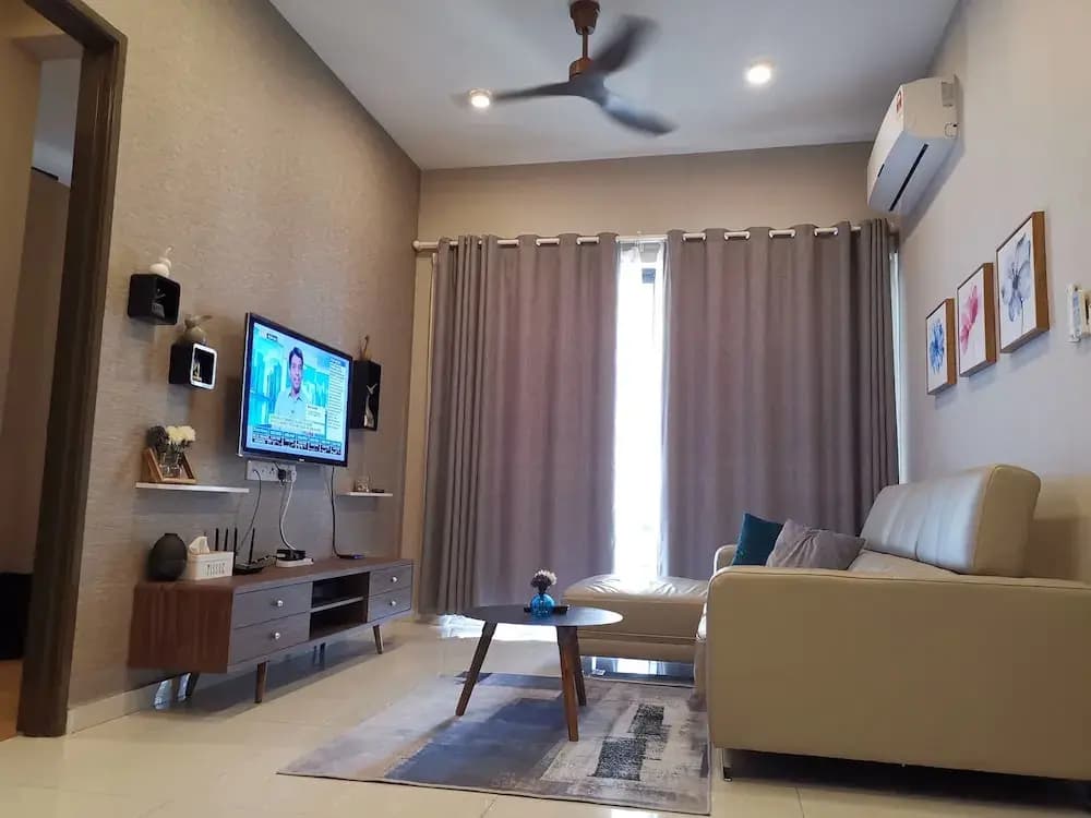 5 Star Resort at Danga Bay - photo 3