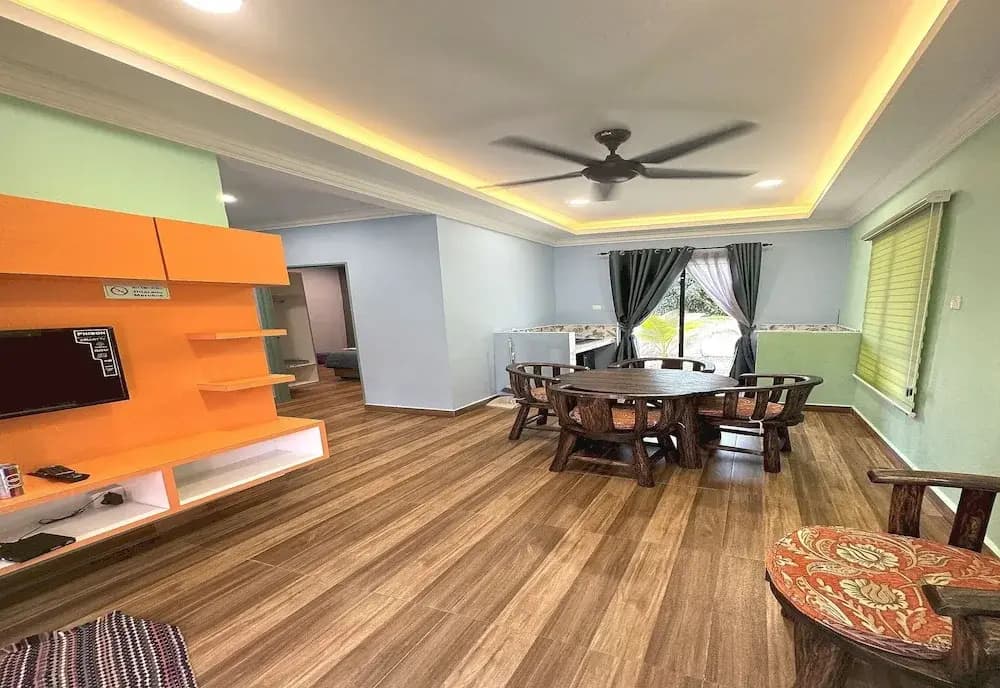 Capital O 90949 Pelangi Beach Resort Mersing - photo 11
