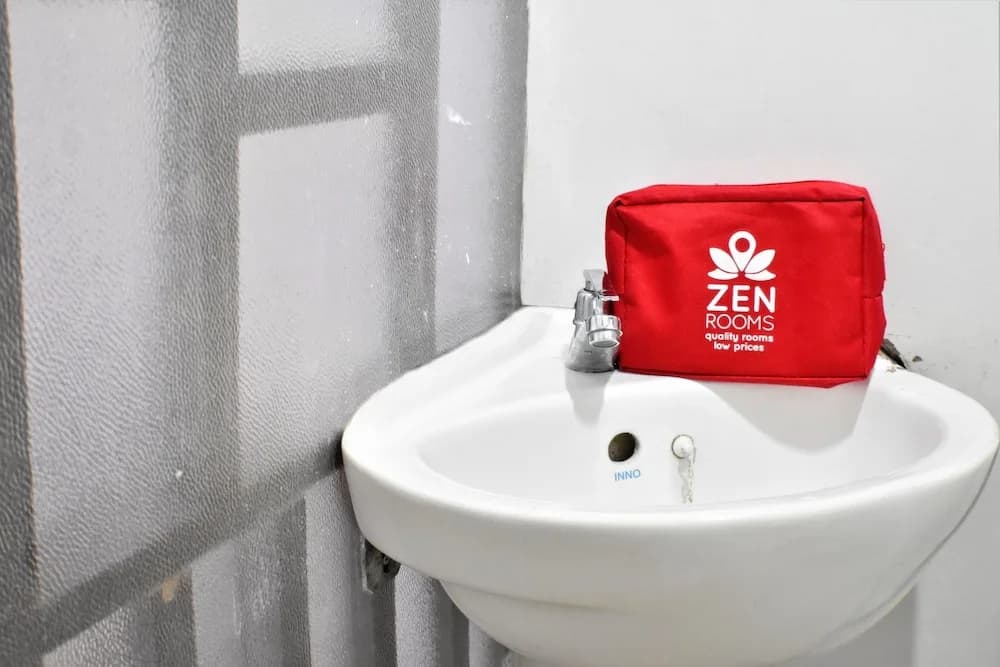 ZEN Rooms Carnarvon Street - photo 7