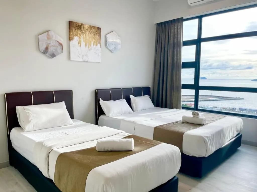 Sunset Seaview Vacation Condos @ Jesselton Quay - photo 3
