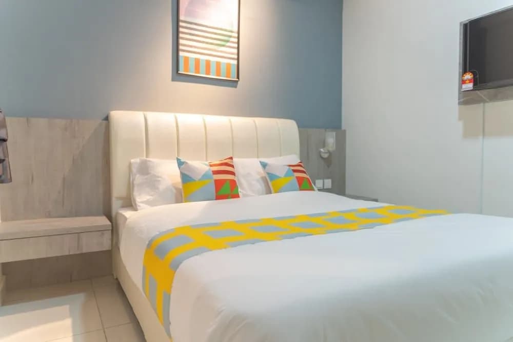 OYO Home 43995 Premium 3br 1tebrau - photo 3