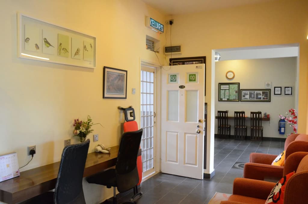 Gerard's Place Roomstay - photo 12