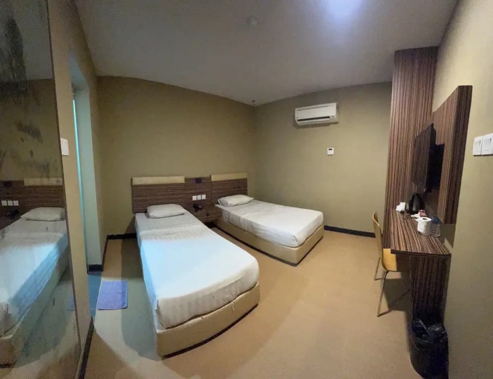 Havona Hotel -Permas Jaya -Self Check-In - photo 5