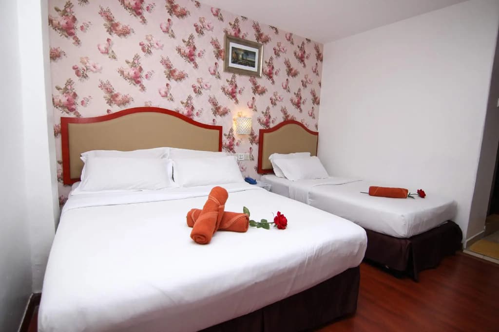 Hotel Zamburger Taman Nusa Bestari - photo 12