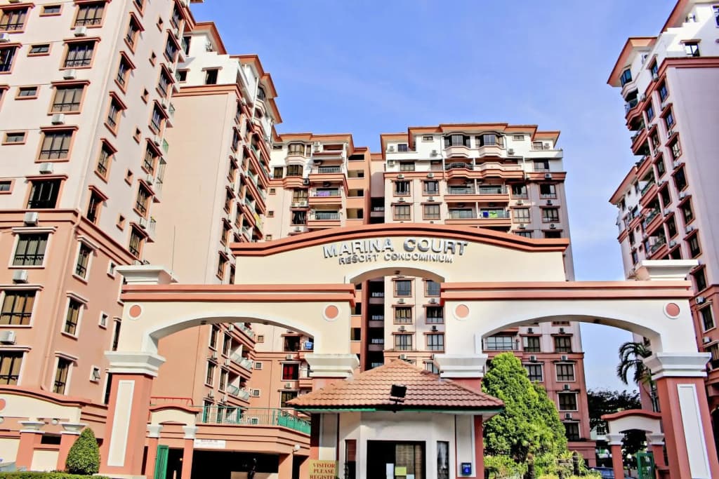 Marina Court-5Bilik 3Tandas 2Tingkat Penthouse 2Parkir Percuma Maksimum 22Org Termsk Kanak2 & Marina Court 6Bilik 4Tandas 2RuangTamu 2Dapur 2 Parkir Percuma Maksimum 14Org Termsk Kanak2 - photo 1