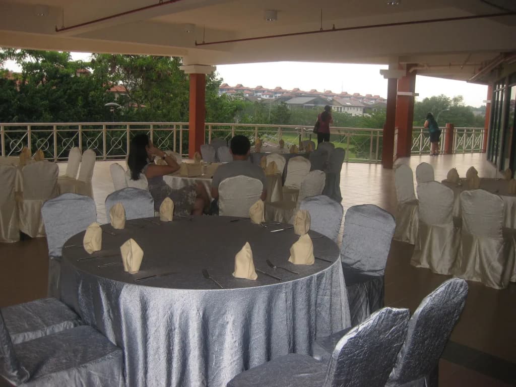 Roof Garden Hotel - photo 9