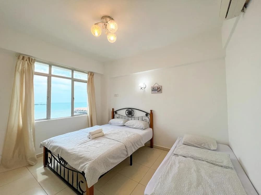 Maison Seaview Suites Port Dickson - photo 1