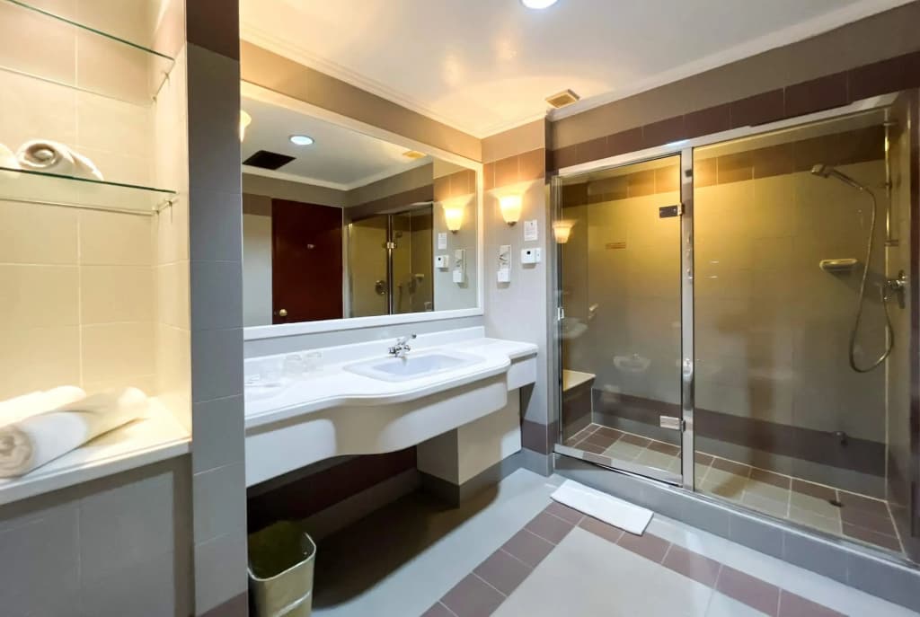 Howard Johnson by Wyndham Kota Kinabalu City Centre - photo 5