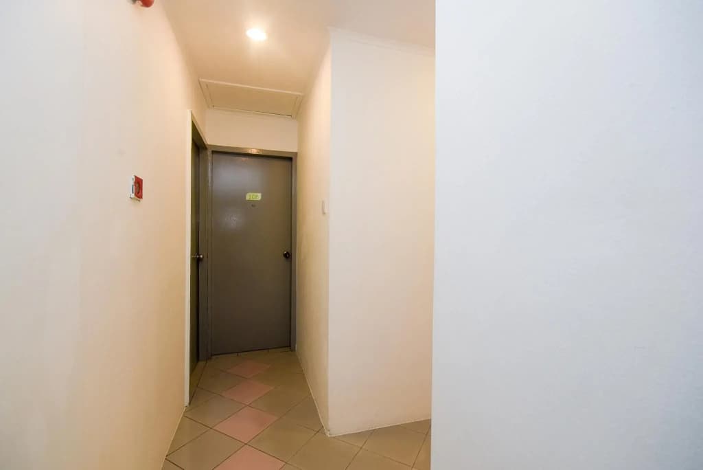 OYO 989 Ostay Inn - photo 7