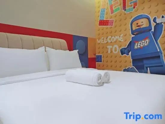 Lego House Near Lego Land - photo 7