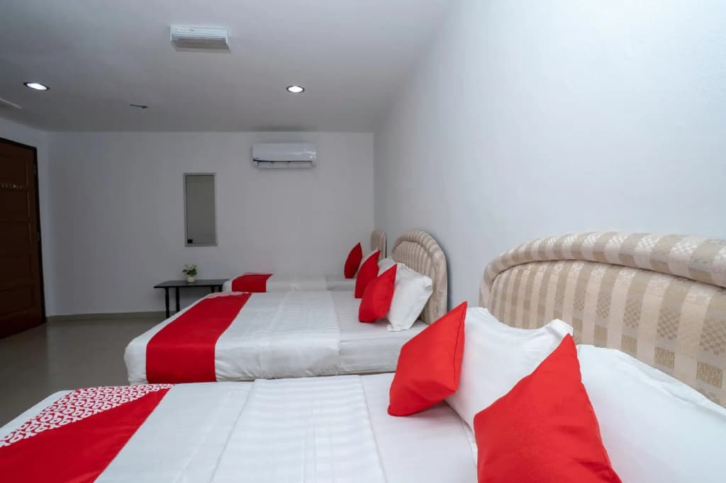 Oyo 988 Malawati Ria Hotel - photo 1
