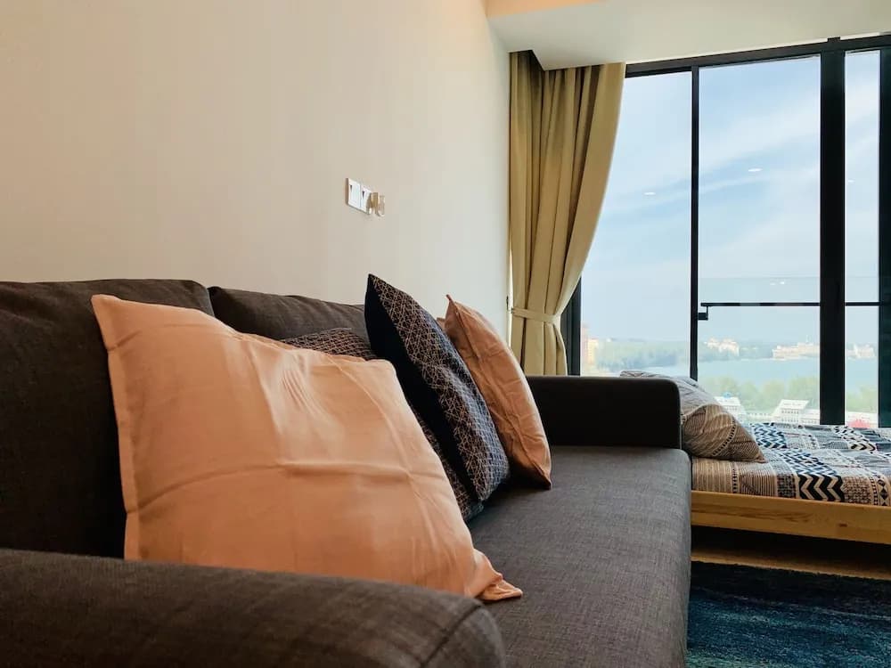 D'wharf Residence PD Waterfront Family Max Suite by AirPlan - photo 3