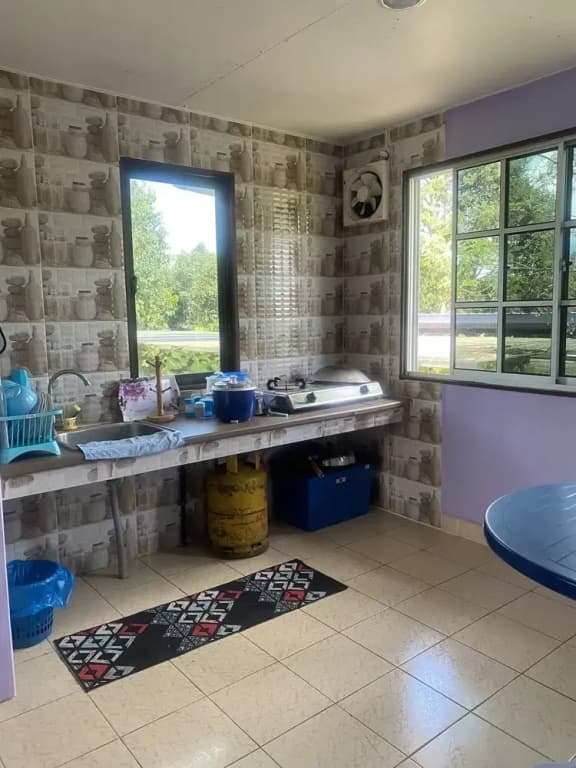 OYO Home  90588 Nadine Guesthouse - photo 14