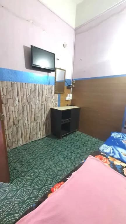 Hotel O Penginapan Almera - photo 6