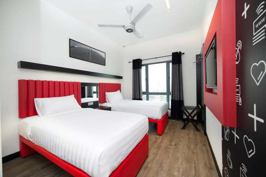 Lazdana Hotel Kuala Lumpur - photo 17