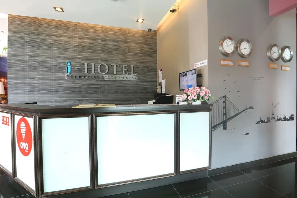 OYO 272 I Hotel - photo 19