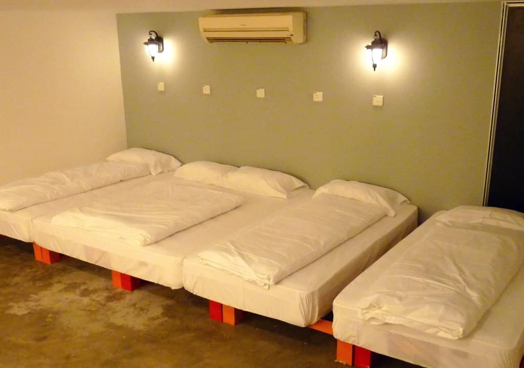 OYO 89880 Vstay 2 Guesthouse - photo 4