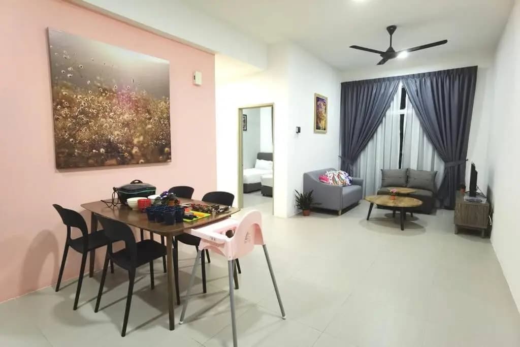 W7Homestay GoldenHill NightMarket - photo 4
