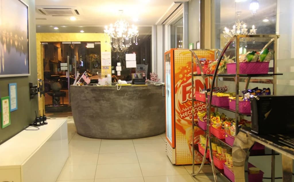 M Design Hotel Seri Kembangan - photo 11