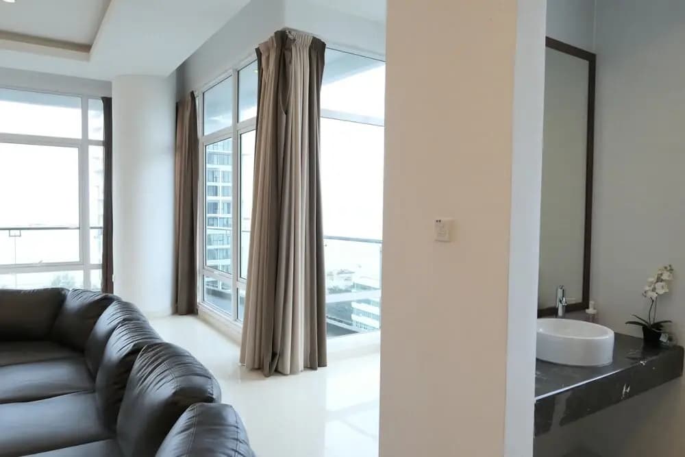 Gurney Seafront Supercondo 4B Penthouse - photo 2