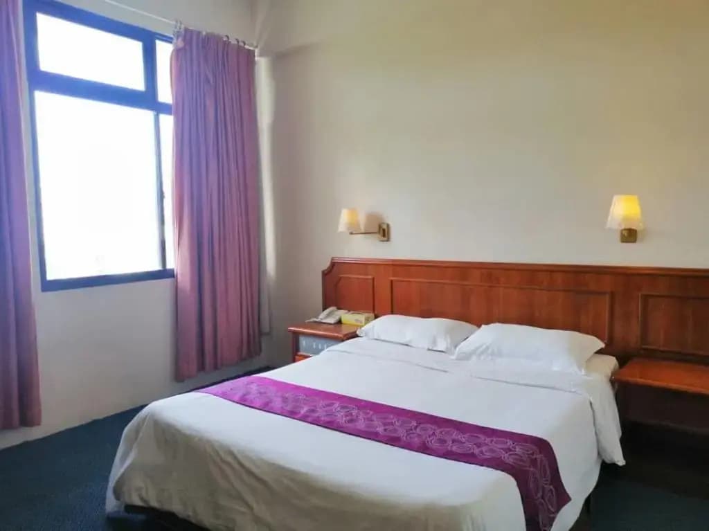 Pacific Orient Hotel - photo 5