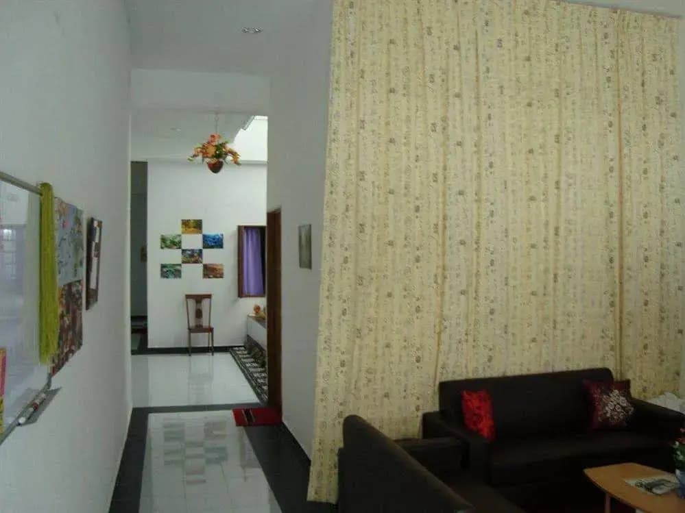River Golden House - Hostel - photo 9