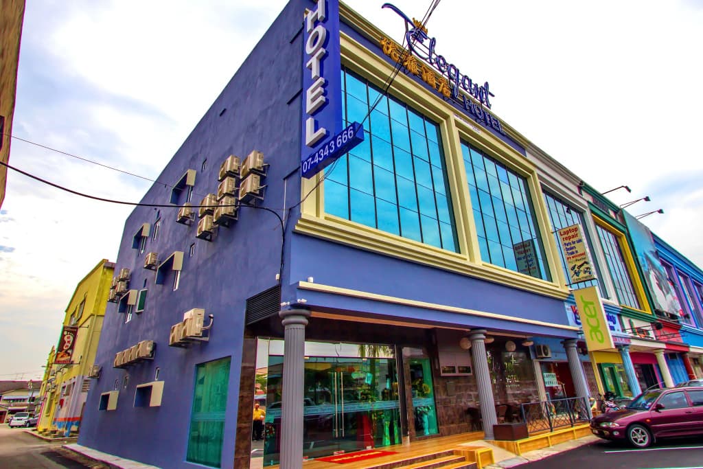 Elegant Hotel - main photo