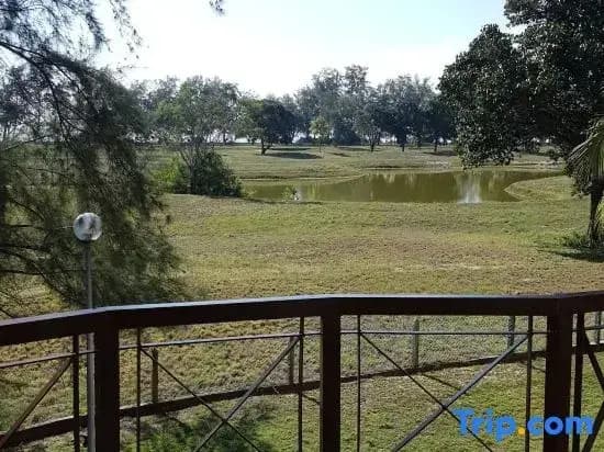 Rr Homestay D Awana Kijal - photo 12