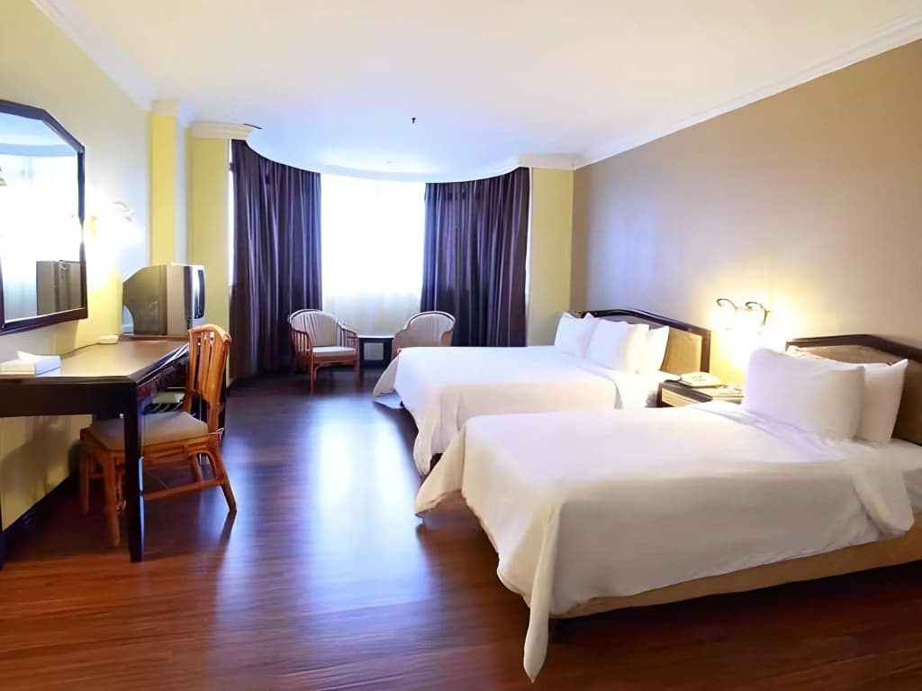 The Putra Regency Hotel - photo 5