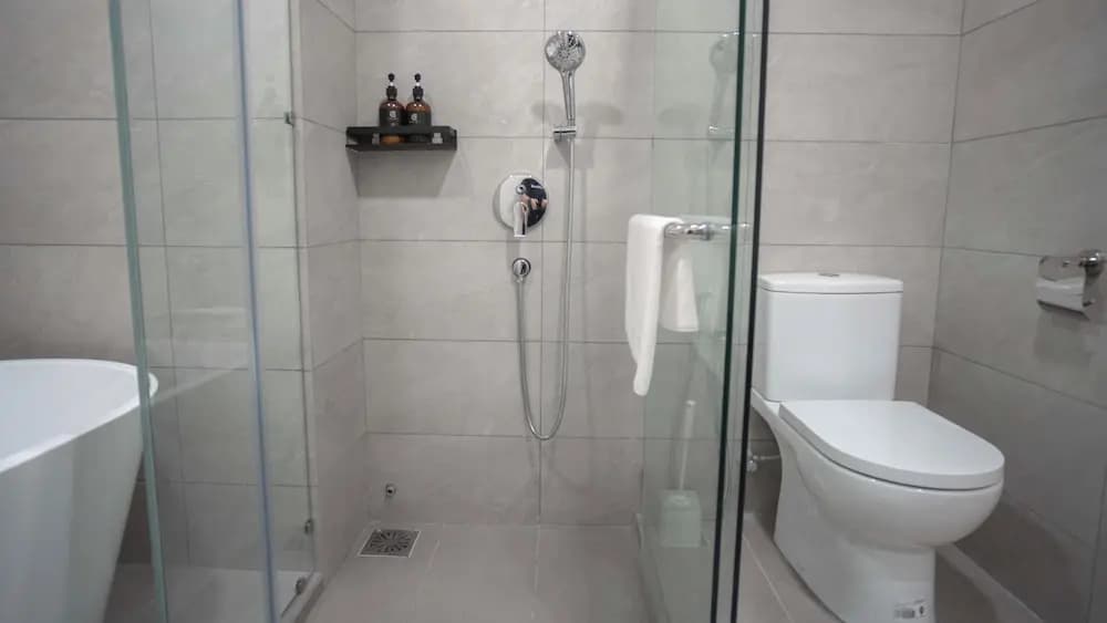 Dorsett Waterfront Subang by Guestonic - photo 26