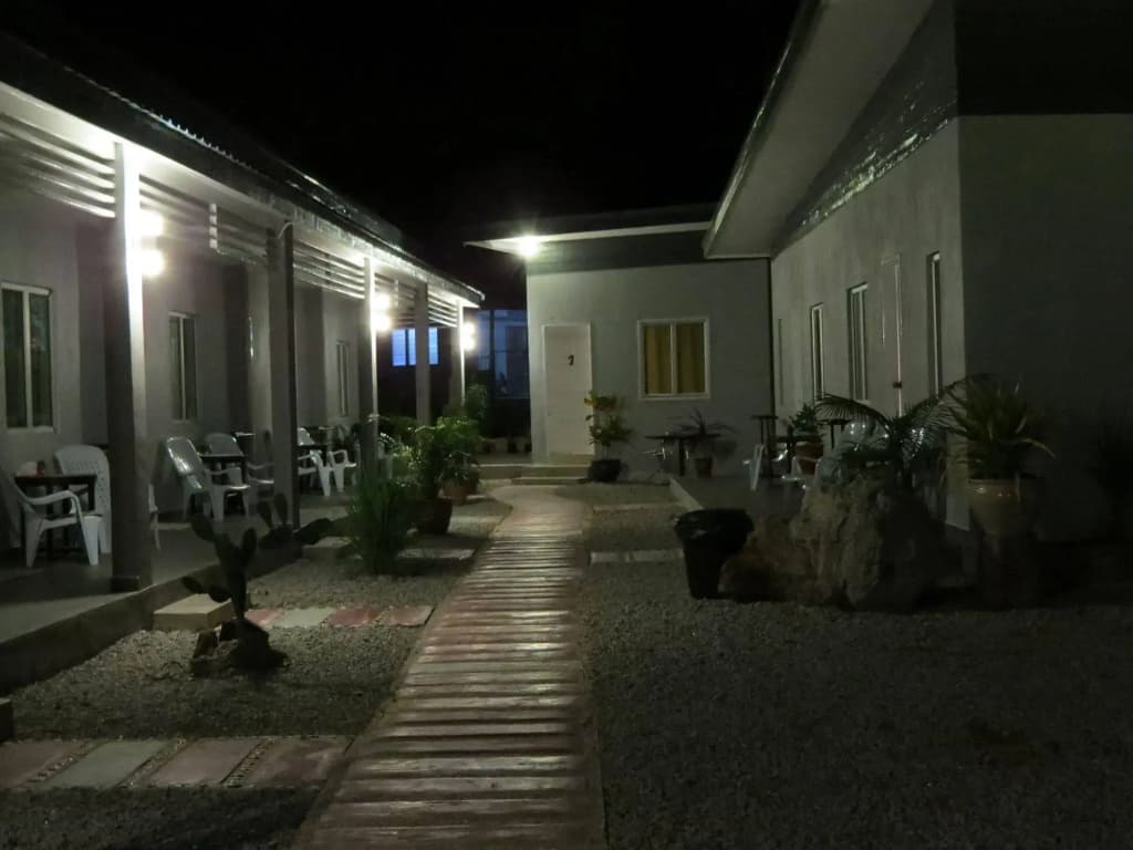Cactus Inn - photo 10