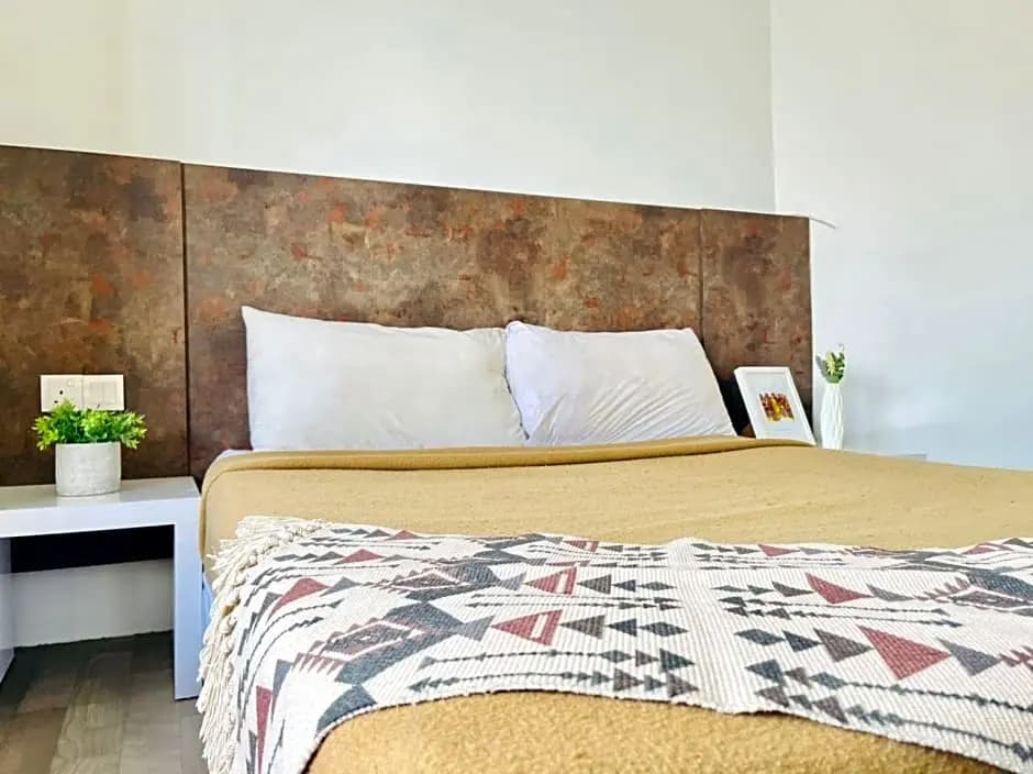 M1 City Center Hotel & Suites - photo 6