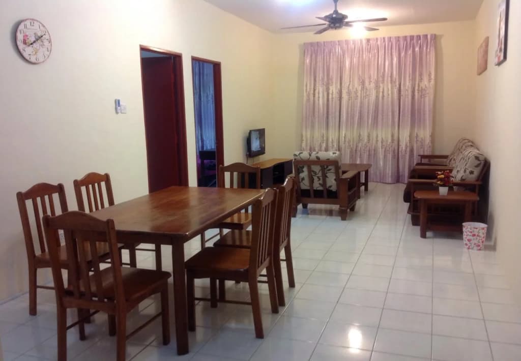 KK Holiday Suites Apartment - photo 11