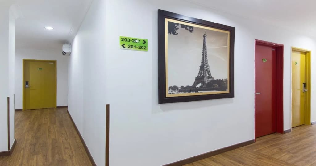 Hotel Sunjoy 9 by ZEN Rooms - photo 8